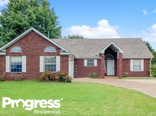 7010 S Juanita Cir, Memphis, TN 38133