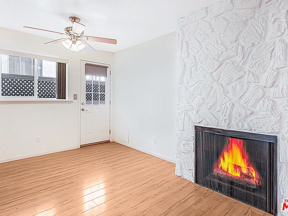3rd image of 837 7th St APT 105