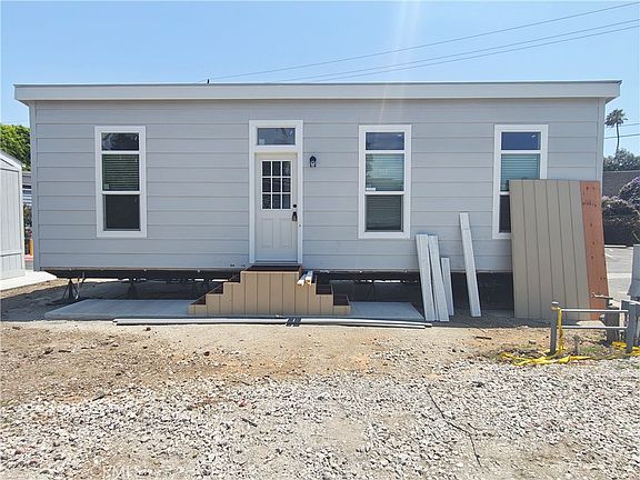 3rd image of 1930 Stewart St Space 43