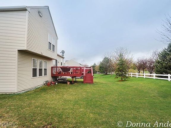 2nd image of 1863 Hollow Creek Dr SE