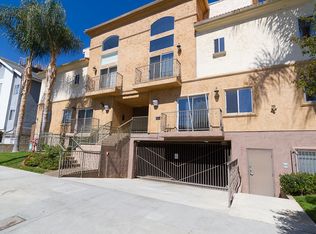 8800 Etiwanda Ave APT 4, Northridge, CA 91325