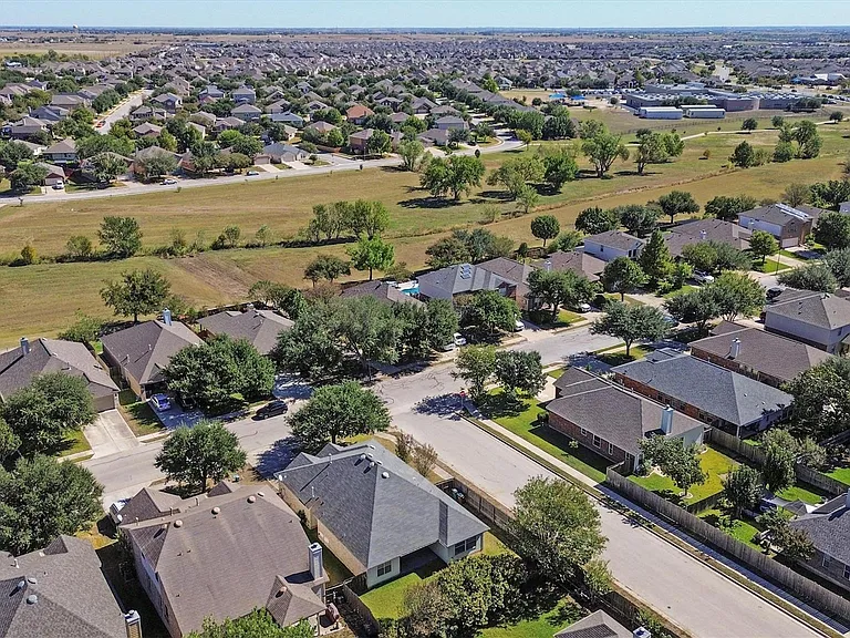 3300 Winding Shore Ln — Photo 30