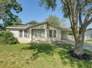 1100 Green Downs Dr, Round Rock, TX 78664