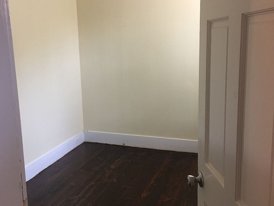 1st image of 185 Cherry Ln