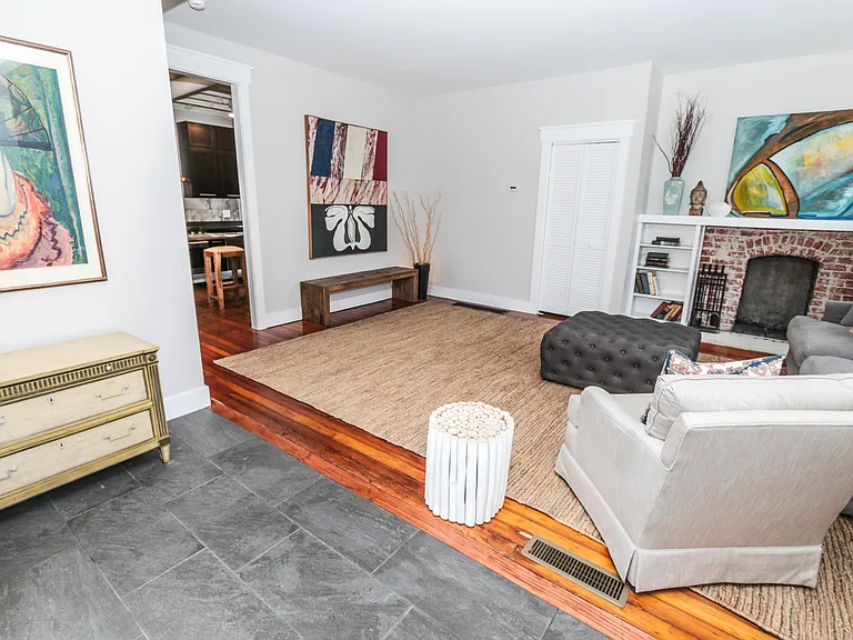 1264 Jaeger St — Photo 4