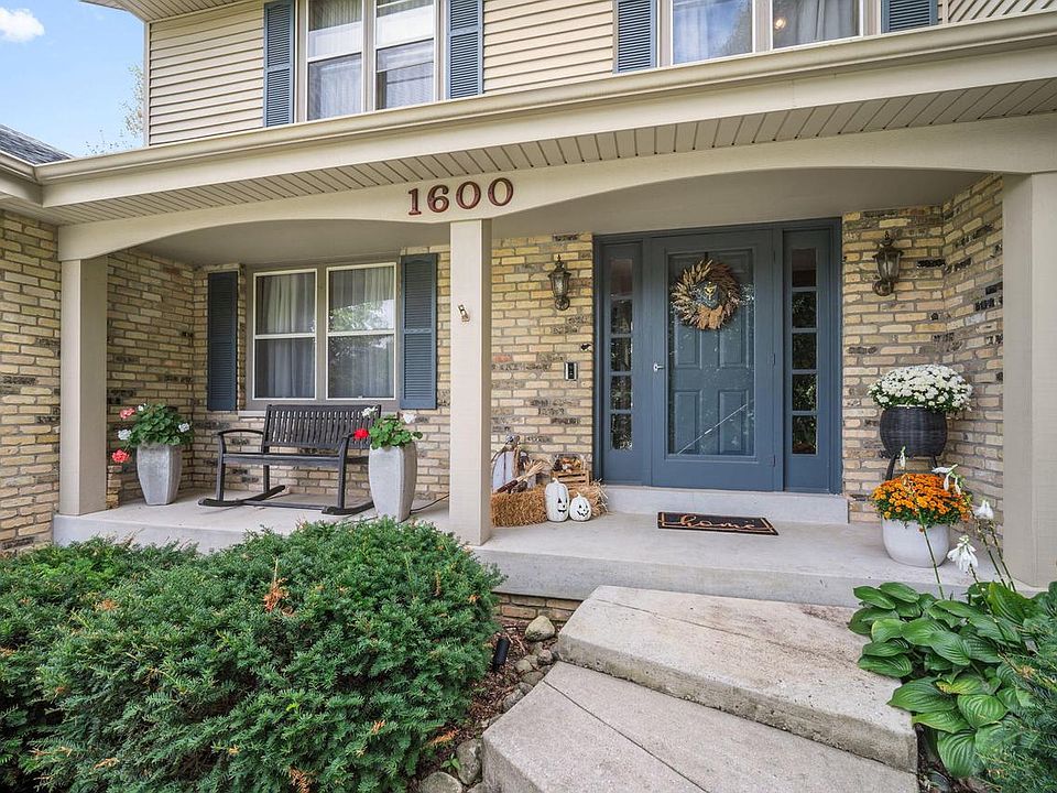 1st image of 1600 Constitution DRIVE