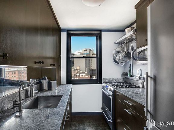 5th image of 61 Jane St #9LM