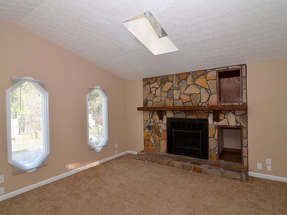 3rd image of 3986 Jami Ln