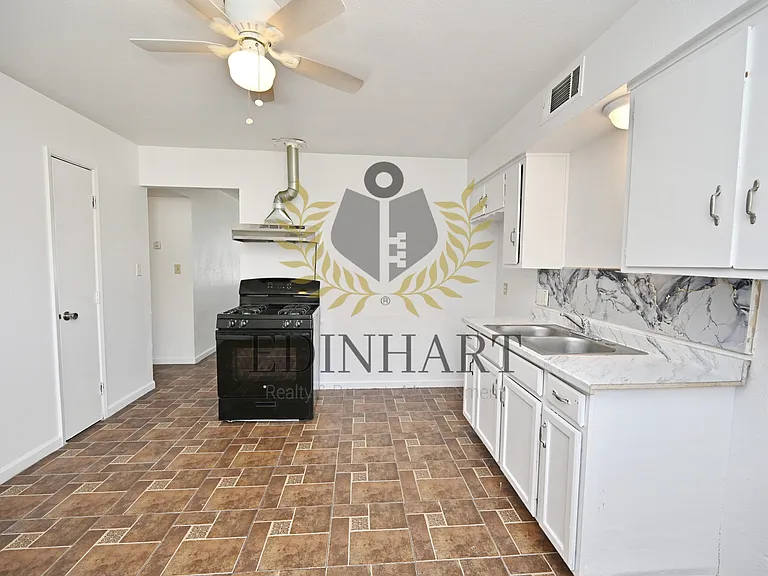 2303 S Poppy Ave #101 — Photo 8