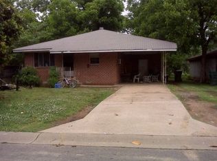 320 Willow St, Conway, AR 72032