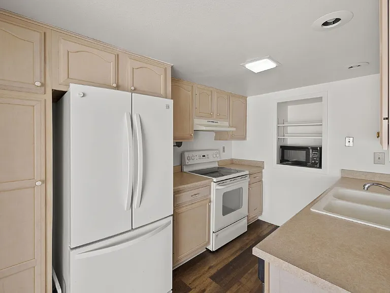 826 San Antonio Pl — Photo 11