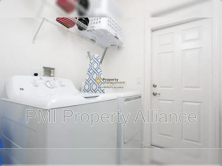 2149 Crofton Ave — Photo 16
