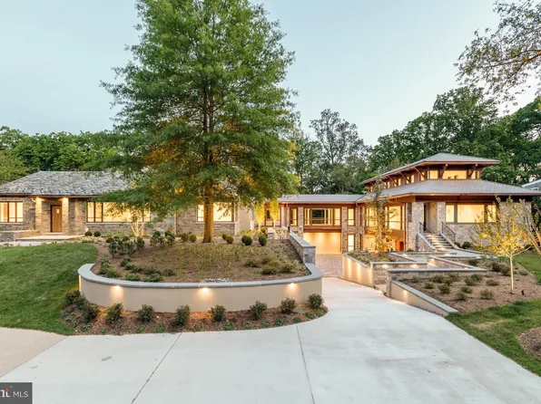 2920 Albemarle St NW, Washington, DC 20008