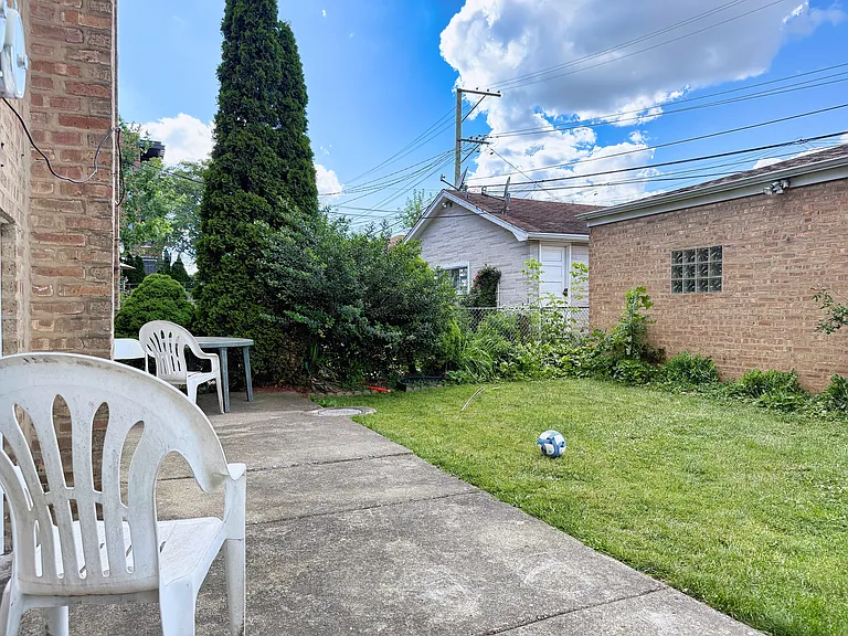 6316 W Belmont Ave — Photo 16