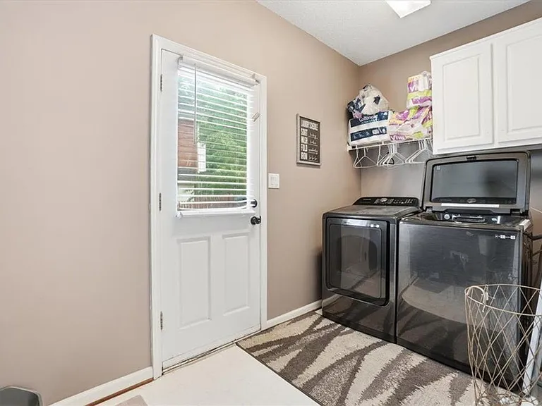 2785 Shoemaker Ln — Photo 22