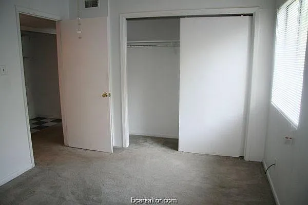314 S Haswell Dr #B — Photo 5