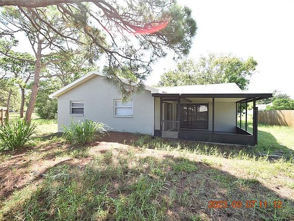 3rd image of 2211 Coronada Way S