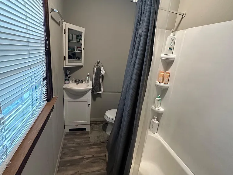 2345 Victor St — Photo 12