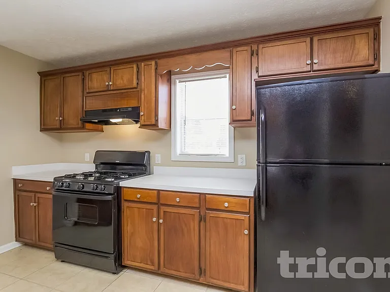 200 Towler Dr — Photo 4
