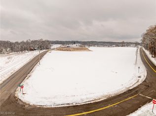 Lafayette Dr NW, Canal Fulton, OH 44614