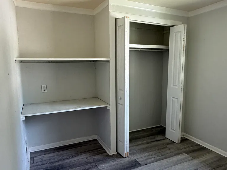 11013 Starwood Dr — Photo 2