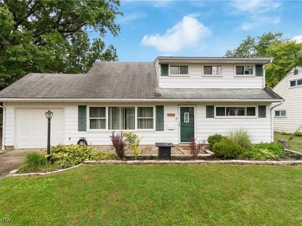 2980 Archwood Pl, Cuyahoga Falls, OH 44221