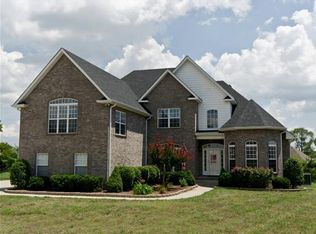 1017 Teakwood Ct, Gallatin, TN 37066