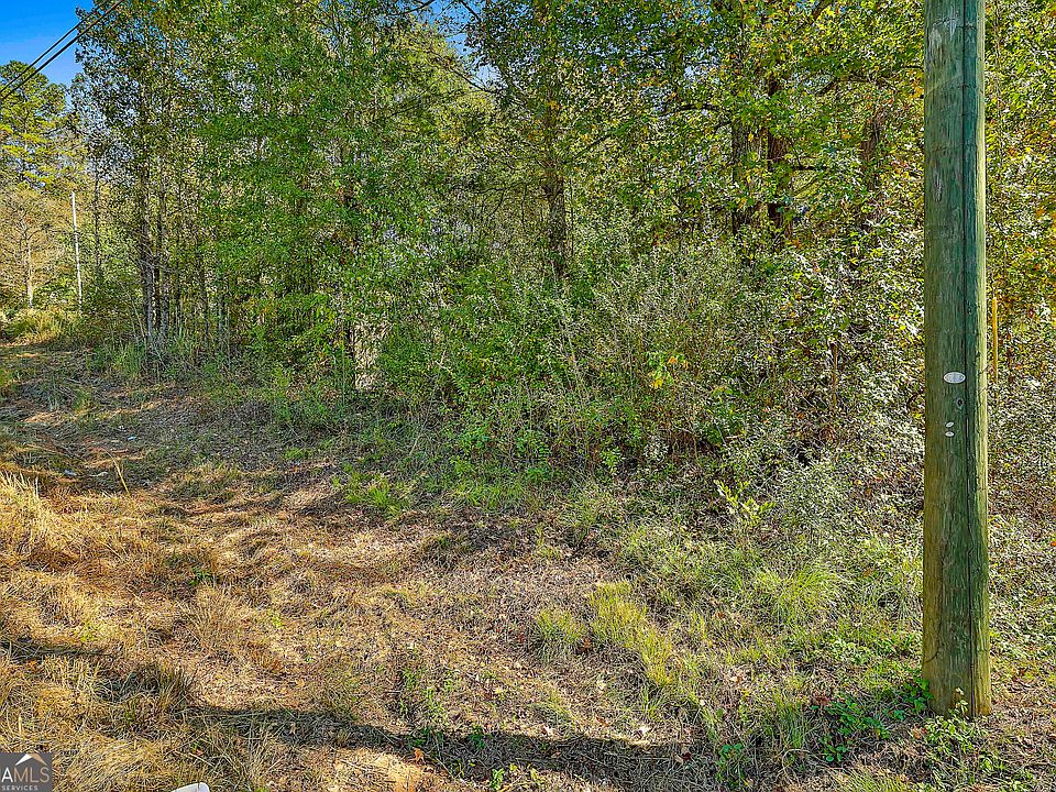 2nd image of 2 Raymond Hill Rd