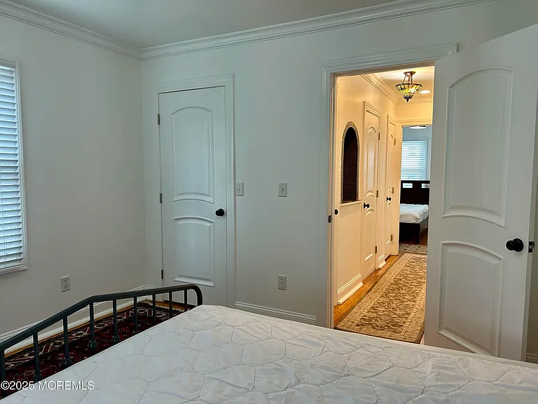 303 Evergreen Ave — Photo 17