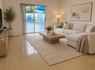 7000 SW 80th St APT 101, Miami, FL 33143