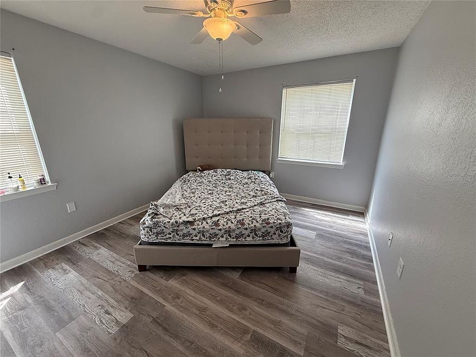 1st image of 3705 SW 27th St APT 812