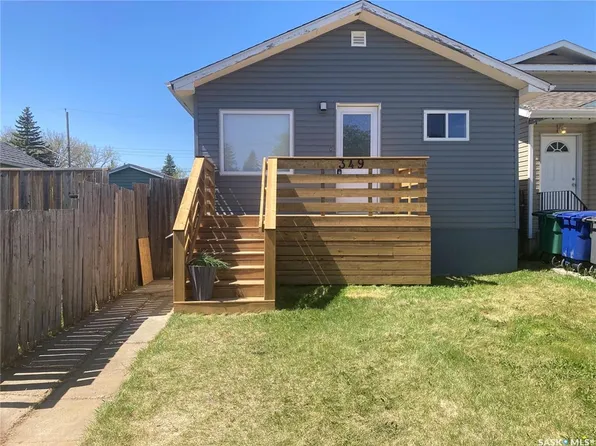 349 X AVENUE S, Saskatoon, SK S7M 3H5