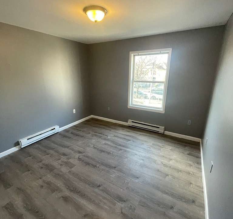 1st image of 380 N 6th St #2A