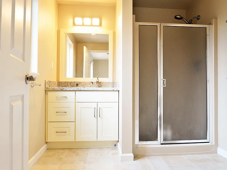 1814 Whitman Ct NE — Photo 11