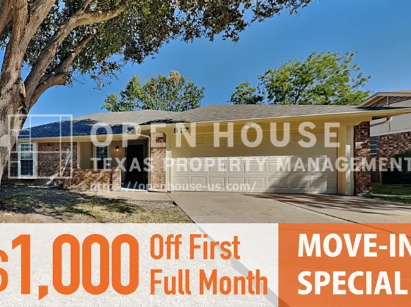 817 Lynne Ln, Burleson, TX 76028