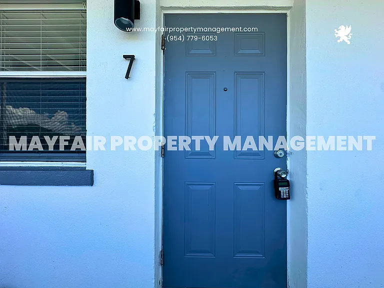 2915 Broadway #7 — Photo 9