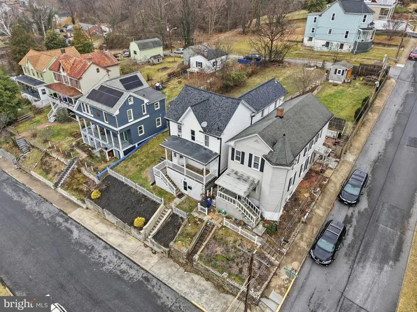 319 E A St, Brunswick, MD