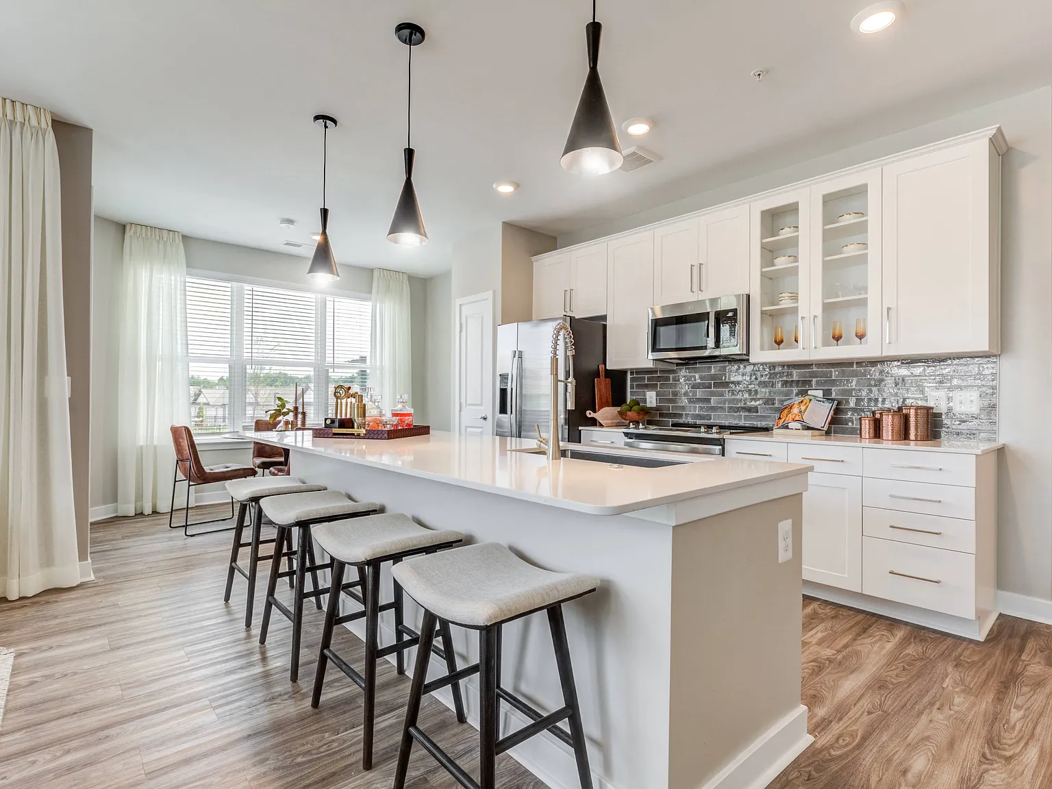 Bainbridge Market Commons — Photo 1