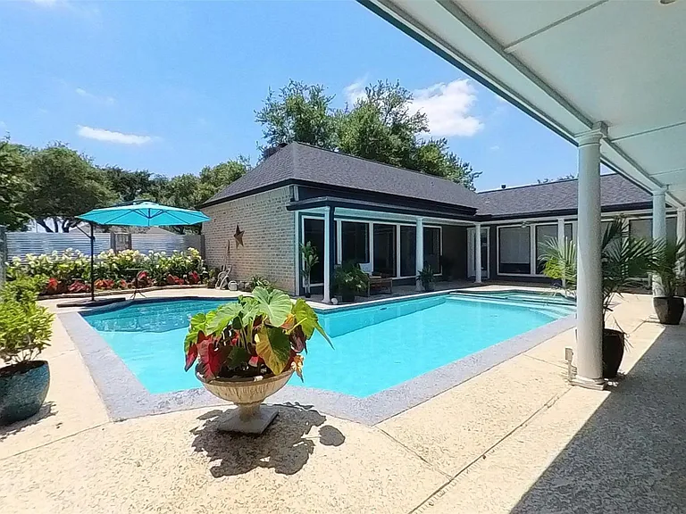 3339 Country Club Blvd — Photo 31