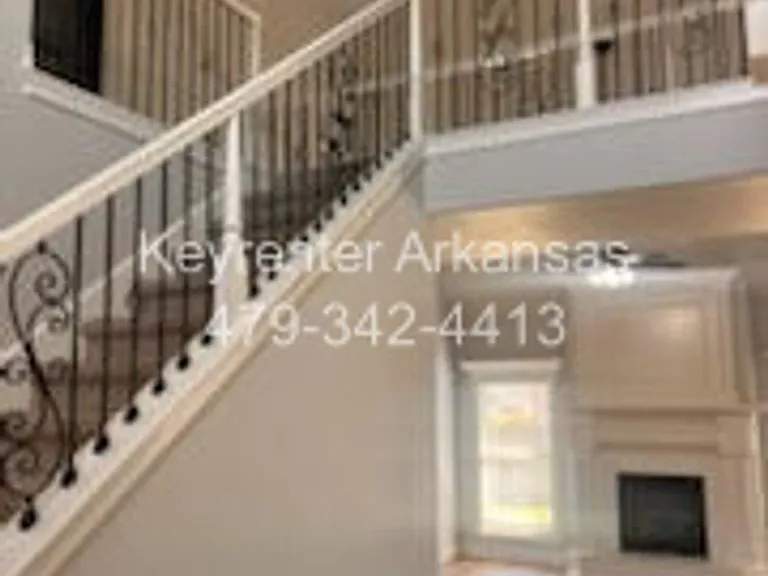 711 Saddlehorn Dr — Photo 9