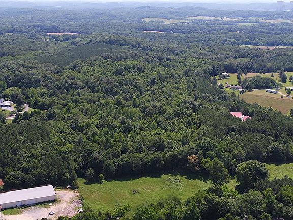5th image of 844 Old Stage Rd