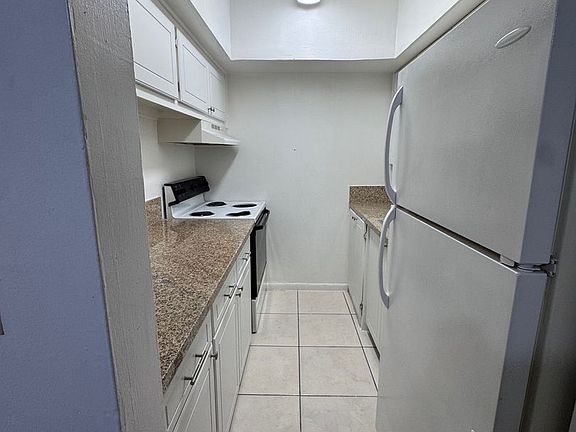 5th image of 515 S Sequoia Dr APT 112