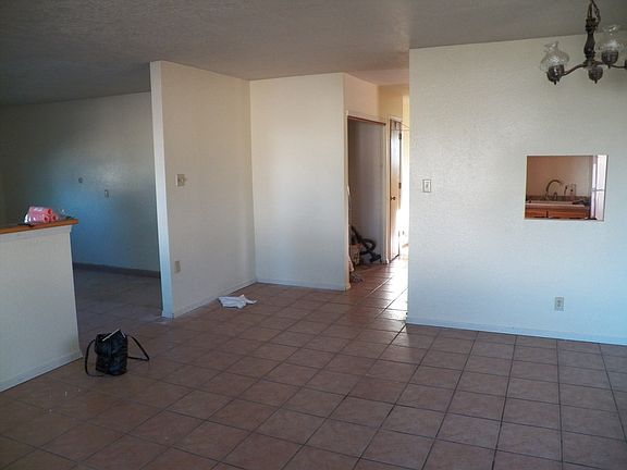 3rd image of 1587 Arlene Rd SE