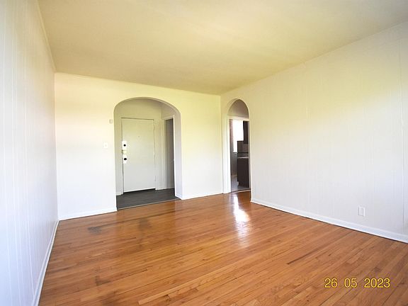 2nd image of 824 S 17th Ave APT 3A