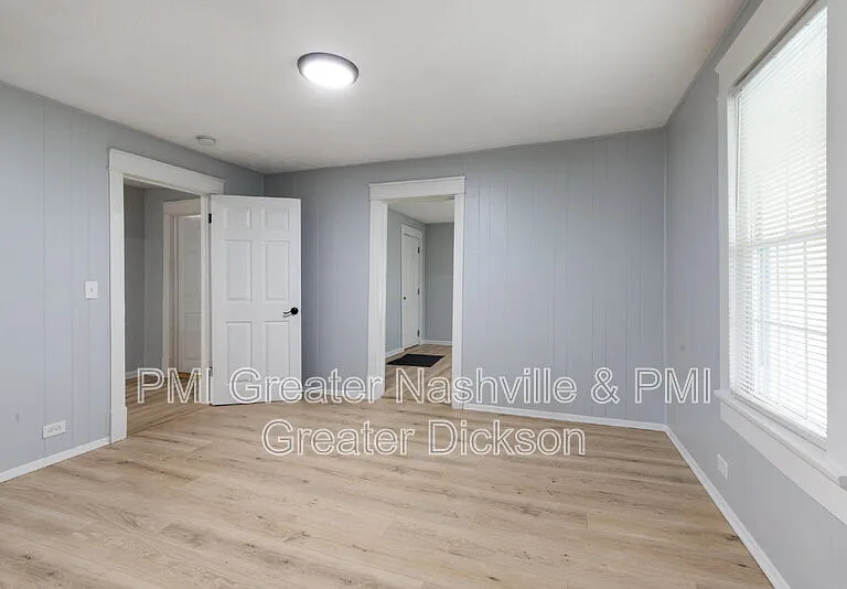 4859 Highway 100 — Photo 17