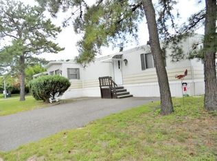 2 Meadowlark Ln, Whiting, NJ 08759