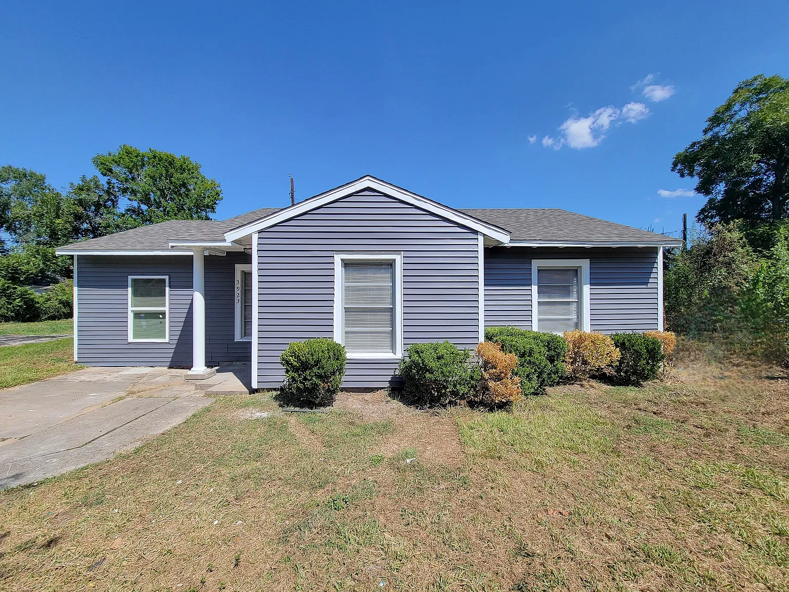 4 bed, 1876 sqft, $1,825 — Photo 1