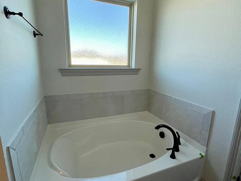 1187 Lakehaven Dr — Photo 7