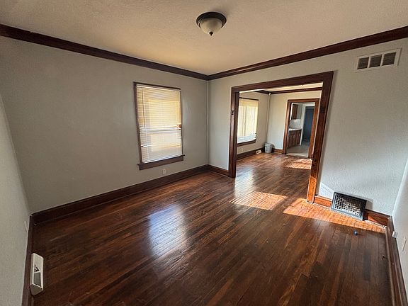 3rd image of 5326 Park Ave