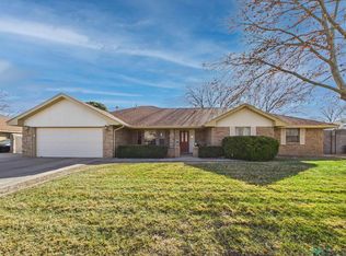 1202 San Juan Dr, Roswell, NM 88201